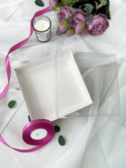 Универсальная коробка с прозрачной крышкой 16х16х4 см., белая