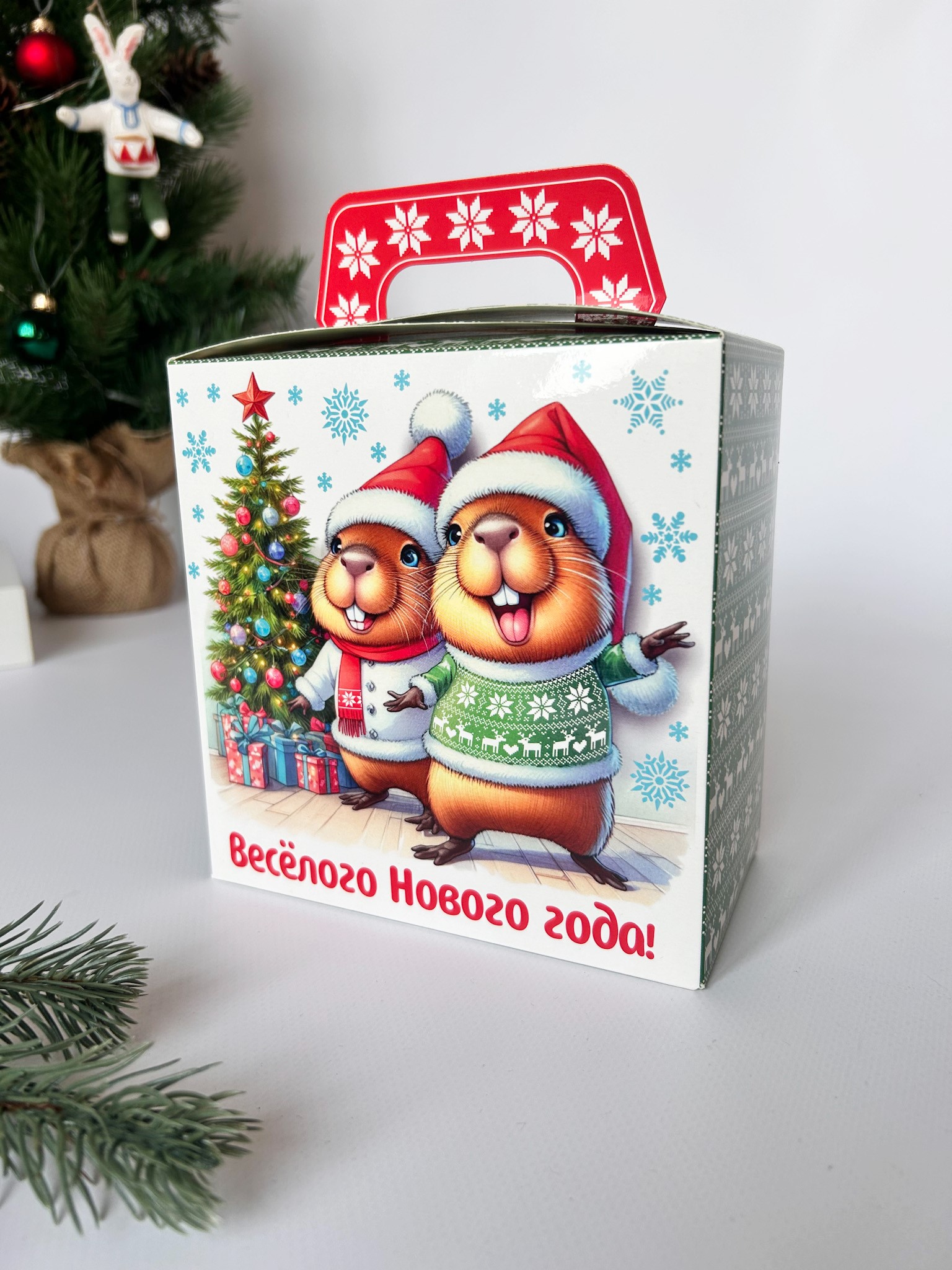 IMG_5185 Коробка новогодняя подарочная Весёлые капибары, 145х80х150 (+40) мм — изображение 3